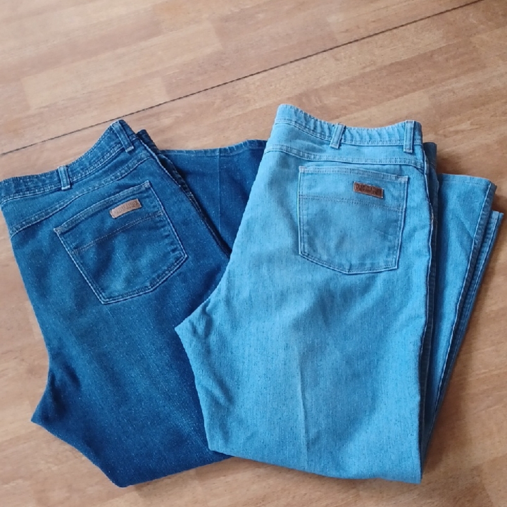 Men's Classic Denim Jeans - Dark and Light Blue 42x29 2 Pair